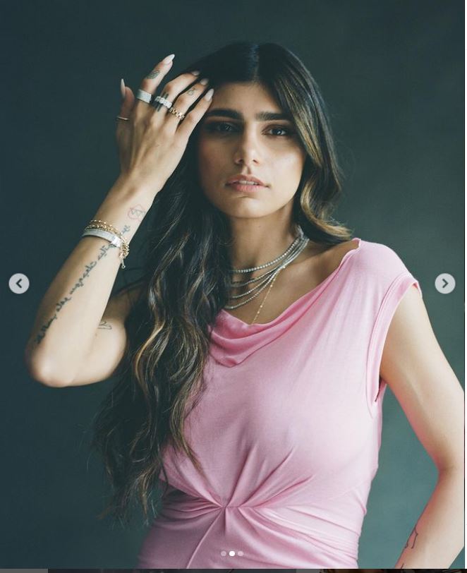 Mia Khalifa Latest Instagram Photoshoot Actress Goes Braless In Front Of The Camera See