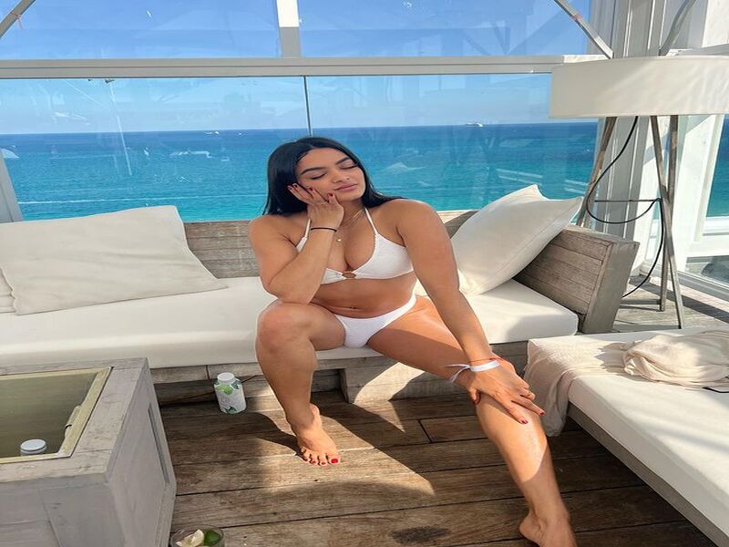 Jassam Lora Sex Vidros - KKR Star Andre Russell Wife Jassym Lora Share Hot and Sizzling Photos Goes  Viral on Internet - The National Bulletin