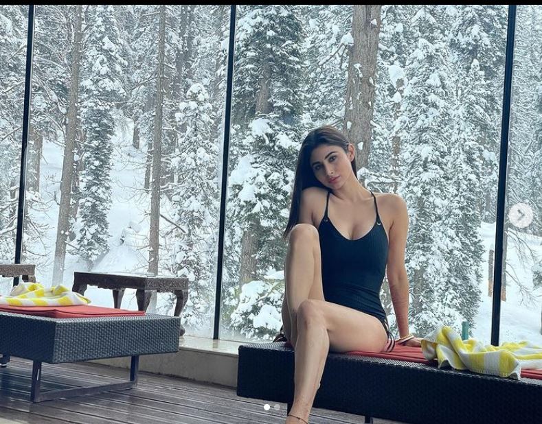 Mouni Roy Ka Xxx - Mouni Roy Suraj Nambiar Honeymoon Photo - Super Luxurious Honeymoon Resort  In Gulmarg Which Costs Rs. 32K Per Day - The National Bulletin