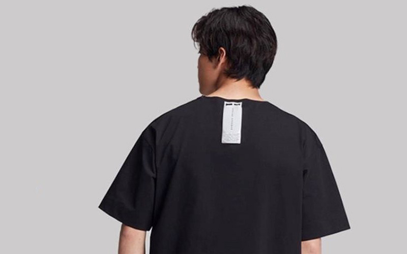 Sony introduces a new air conditioner that can be worn under your shirt to keep you cool or wet