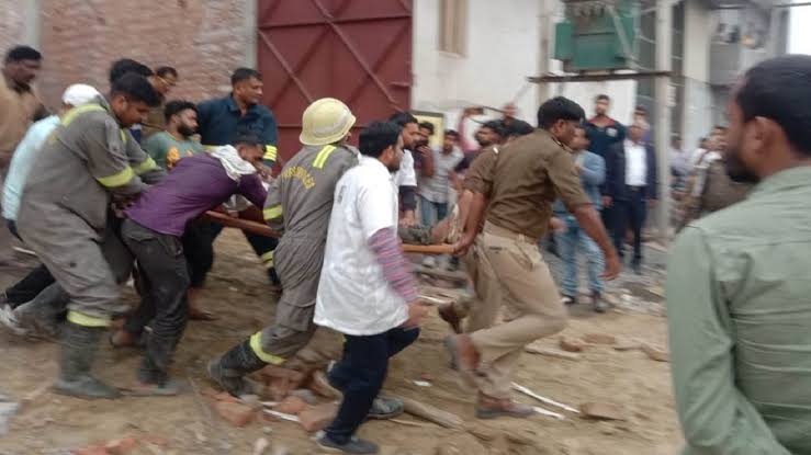 Ghaziabad Factory Accident: Shuttering of under-construction factory in Loni fell, 2 laborers died
