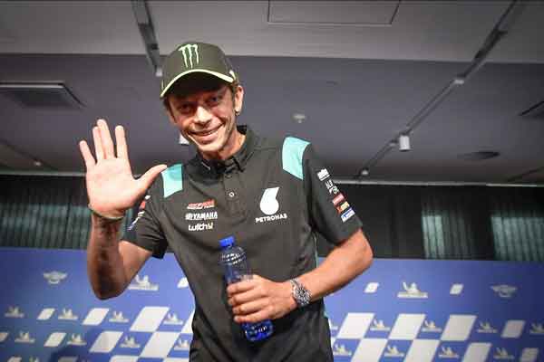 Valentino Rossi Announces Retirement From Grand Prix Racing