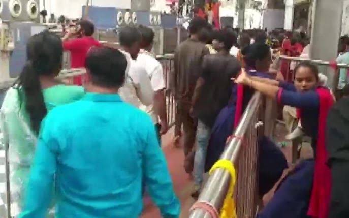 There was a stampede in the monthly fair of Baba Shyam in Khatu Shyamji, 3 women devotees died, many injured