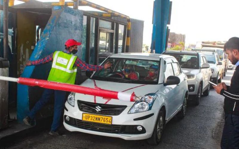Nitin Gadkari Announced GPS-based Toll System To Replace Current FASTag Toll Payment System