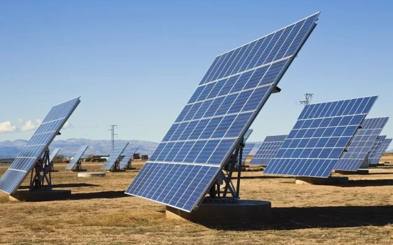 Revolutionary Material Set to Boost Solar Panel Power - An Everyday Item with Surprising Potentia