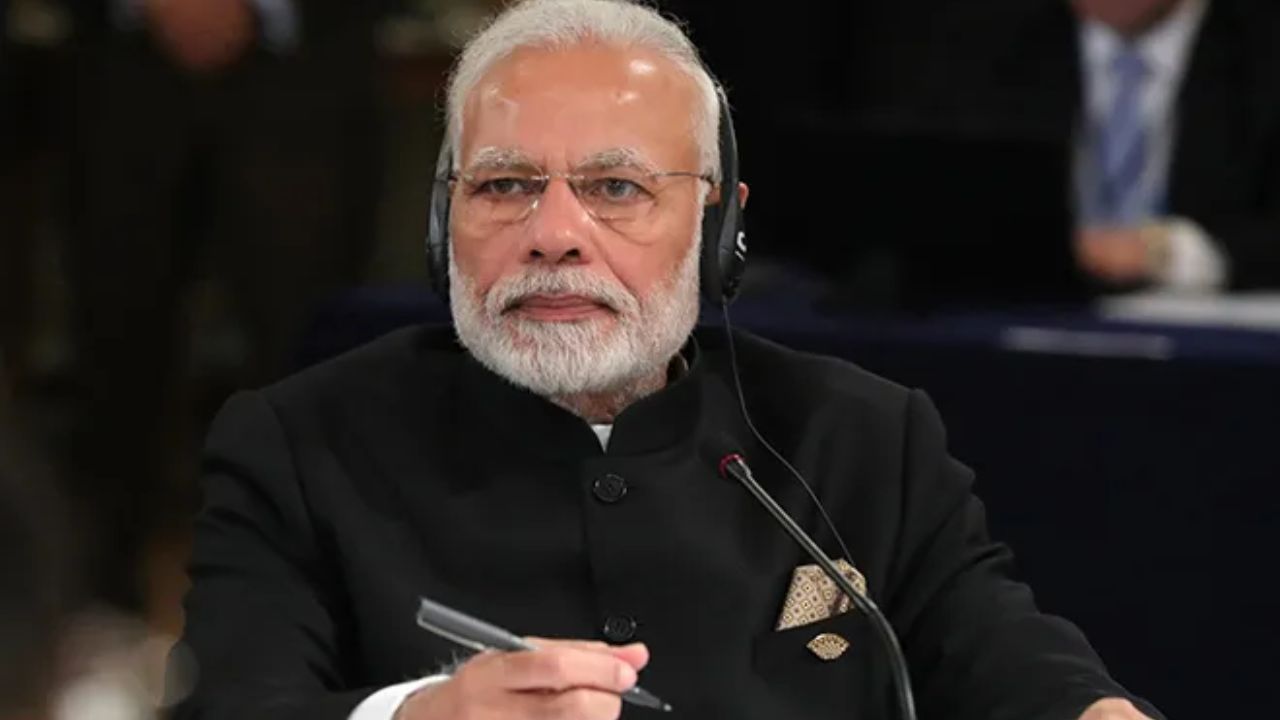 PM Narendra Modi Tops Global Democratic Leader Approval Ratings at 75%; Trump Not in Top Five – Full List