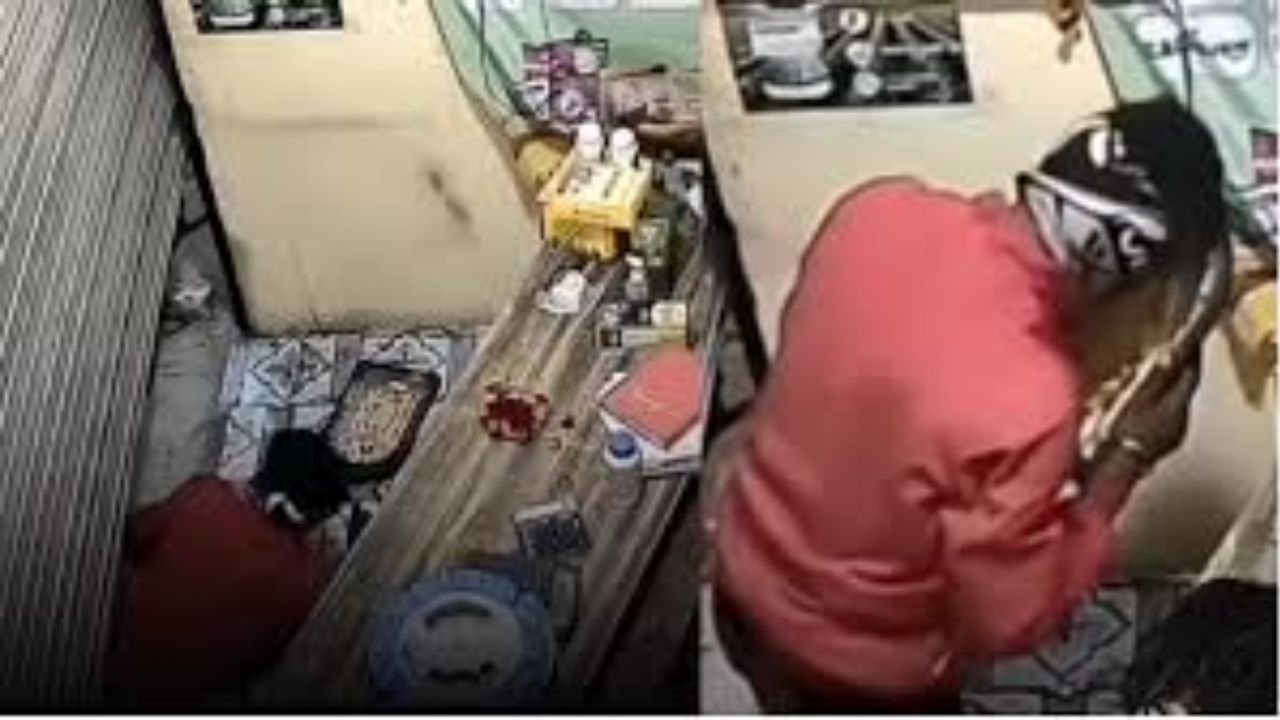 Thief Rethinks His Crime After Deity’s Picture Falls: ‘Hriday Parivartan’ Sparks a Change of Heart