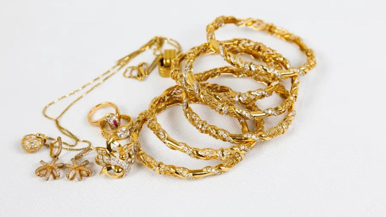 Gold and Silver Rates Today On October 14: Check the Latest Gold Rates in Your City