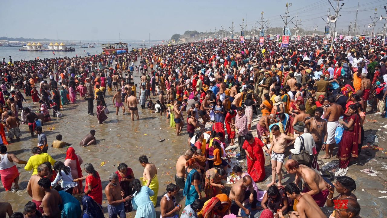 Maha Kumbh: Magh Purnima Snan Begins, Thousands Take Holy Dip at Prayagraj’s Sangam