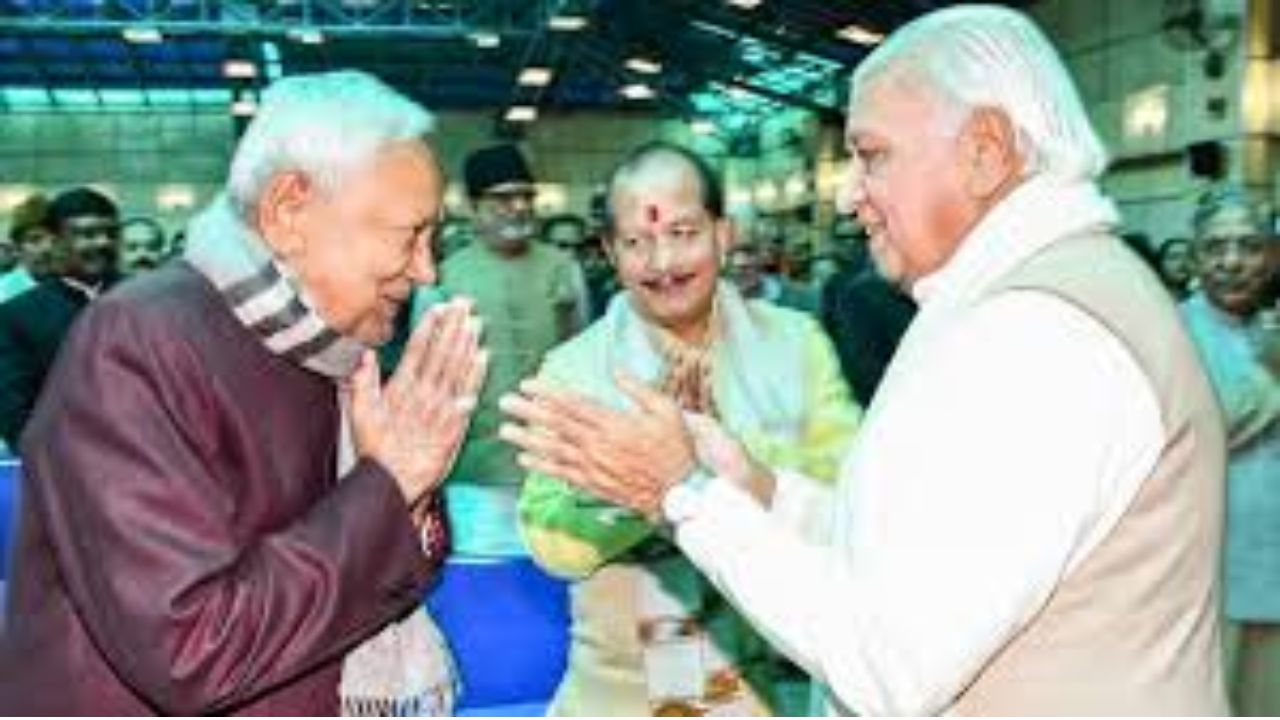 Lalu Yadav’s Proposal to Nitish Kumar for Alliance Fuels Speculation; Tejashwi Yadav Responds