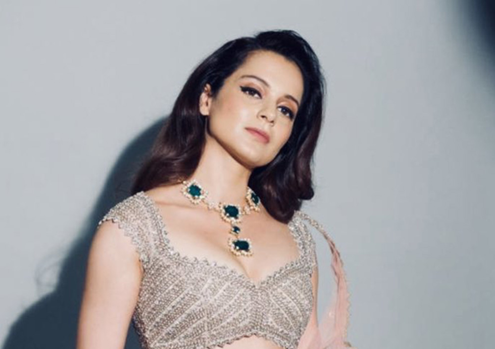 Kangana Ranaut takes a dig at Deepika Padukone with ‘repeat after me’ taunt