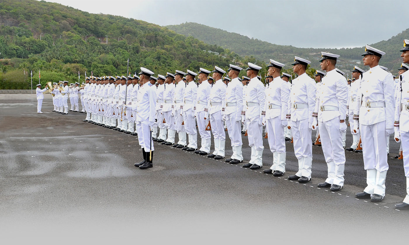 Indian Navy receives first destroyer of Project 15B