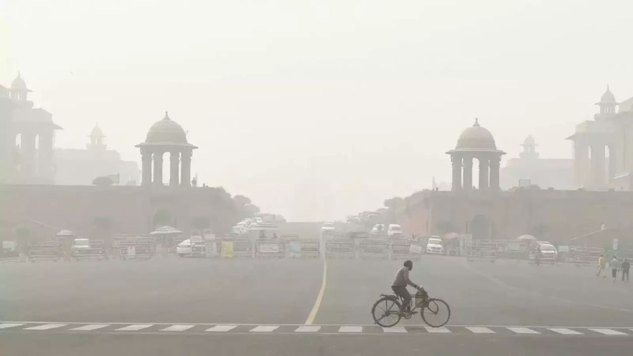 Delhi Air Pollution: CAQM Updates GRAP Guidelines for NCR Schools, AQI Improves to ‘Severe’ Category