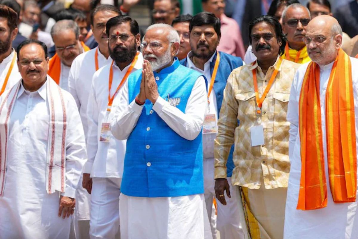 Lok Sabha Results Pave Way for Modi Govt 3.0 But with 'Double Engine' of Nitish And Naidu; INDIA Bloc Exceeds Expectations