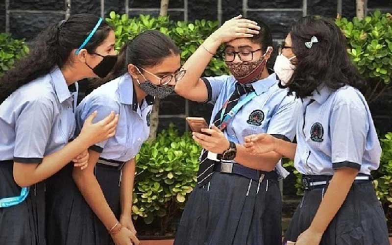 Girls Outshine Boys By Slender Margin of 0.35 percent In CBSE Class X Board Exams 2021