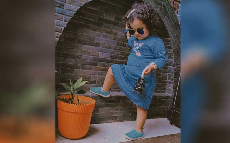 Viral Video : This little girl dancing on Dabang will steal your heart