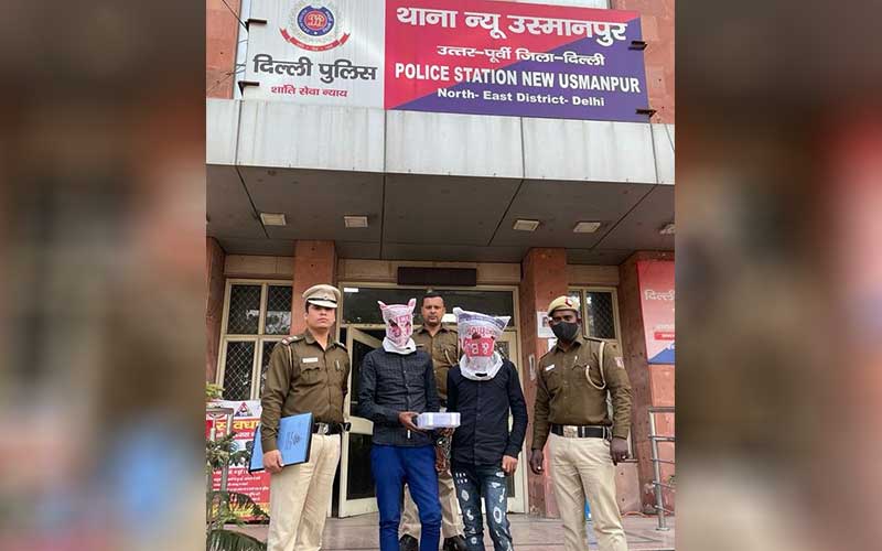 New Usmanpur police in North East Delhi arrested three robbers in sensational signature bridge robbery case