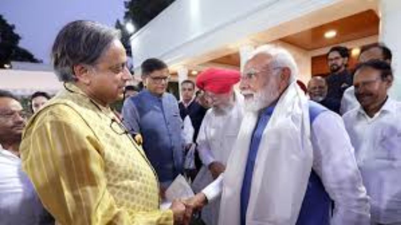 PM Modi Meets Shashi Tharoor, All-Party Delegation on Operation Sindoor