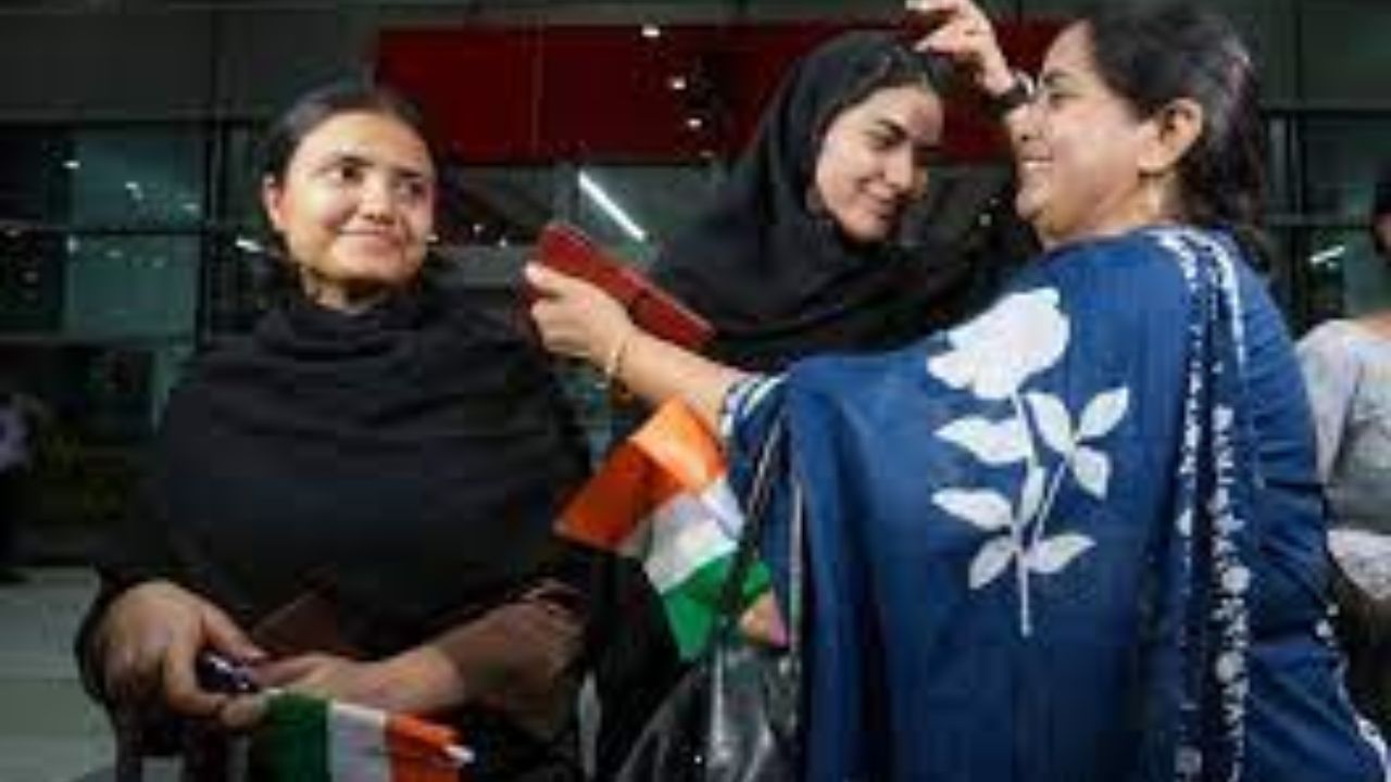 1,000 Indians to Be Evacuated in 3 Flights as Iran Eases Airspace Restrictions
