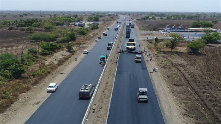 NHAI made 75 km long road in 105 hours, record recorded in Guinness Book