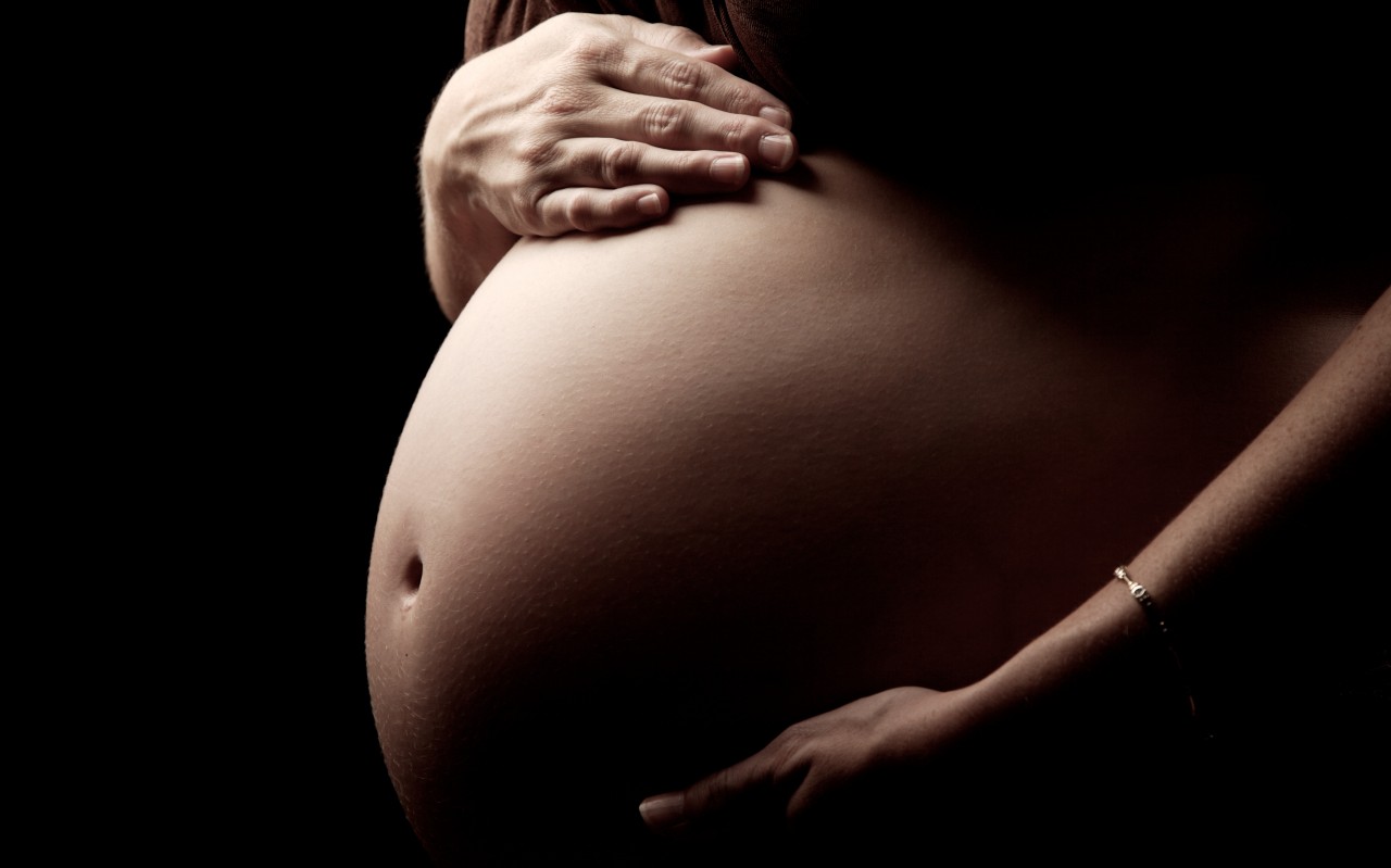 British Woman Gives Birth to a Child on Toilet, Had no Idea she was Pregnant