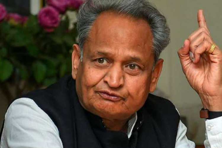 In a letter to the Prime Minister, Gehlot asks for his help in ensuring a sufficient supply of vaccines.