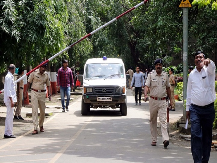 Shinde, fake encounter cop, and Gore, bookie, Convicted in Hiren's Murder ‘on Sachin Vaze Order’