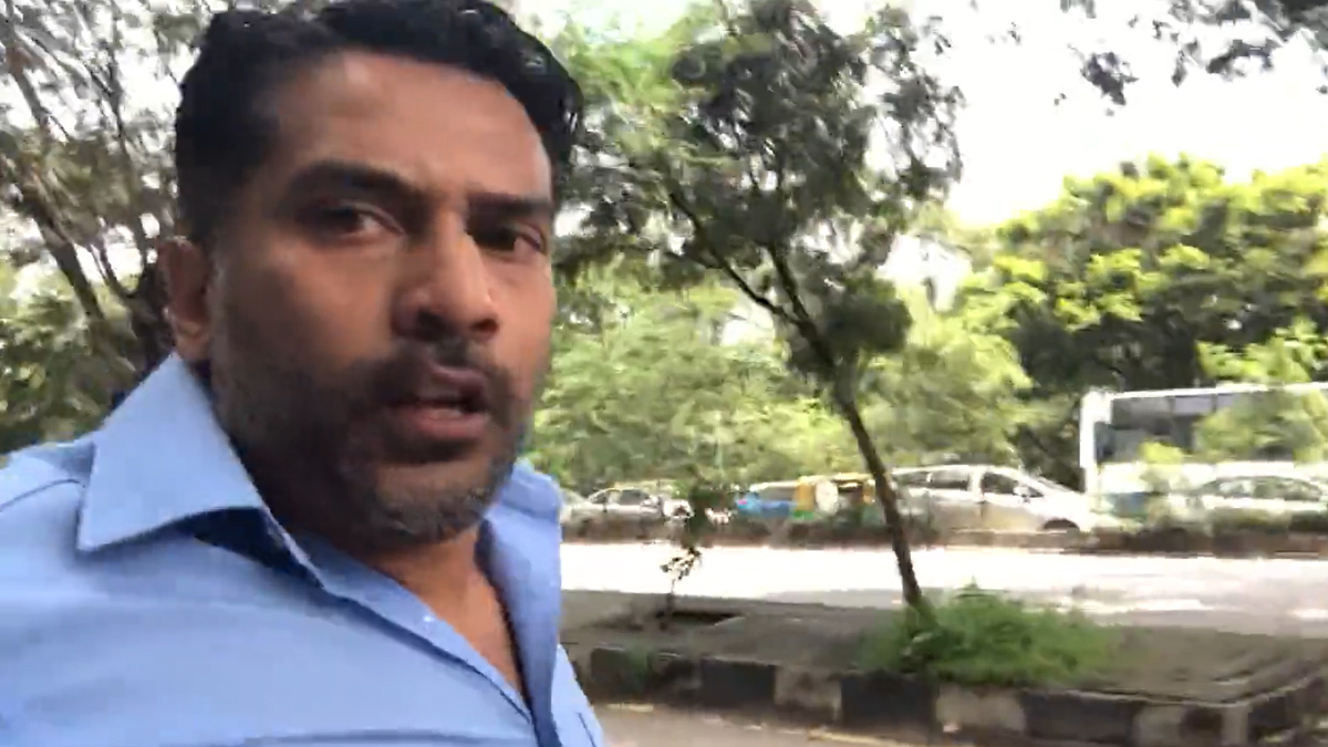 This Bangalore Doctor Ran 3 Km Amidst Heavy Traffic To Reach For A Patient's Surgery On Time 