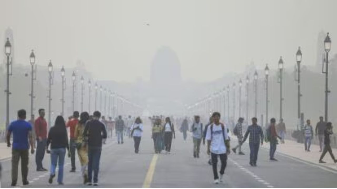 Delhi’s Air Quality Improves: AQI Drops to ‘Poor’ for Second Consecutive Day