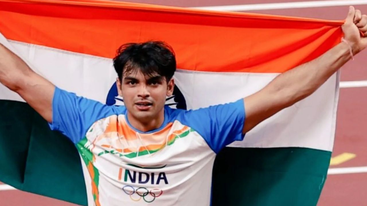Neeraj Chopra Pays Tribute to Indian Army Amid Indo-Pak Tensions, Responds to Fan Backlash Over Arshad Nadeem Invite