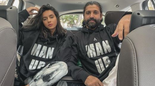 Social Media is abuzz with Farhan Akhtar And Shibani Dandekar’s 3 Years of Togetherness