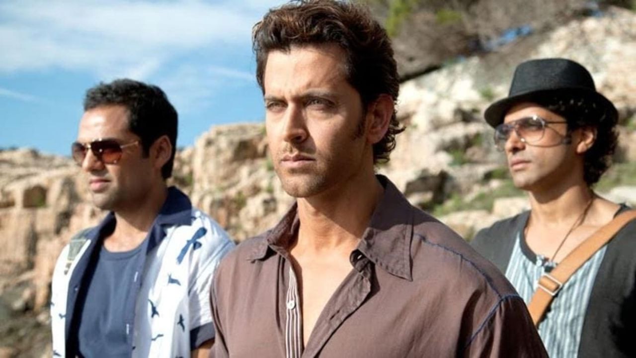 Hrithik Roshan Takes Revenge on Farhan Akhtar After 14 Years: Fans React
