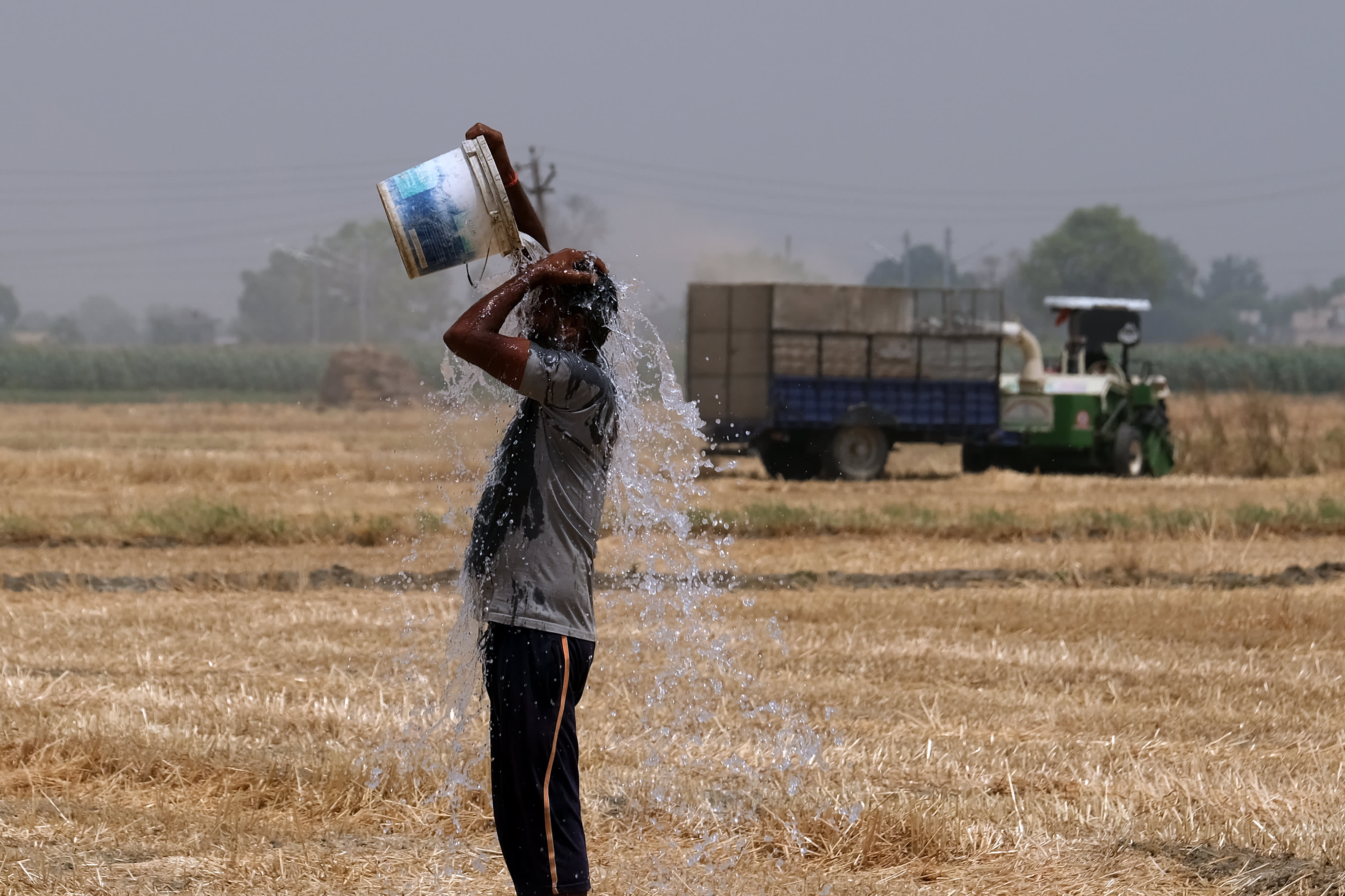 Heat wave alert:  5 states including Punjab-Haryana, Bihar: School closed in Bengal; Chances of rain in Jammu and Kashmir, Himachal and Uttarakhand for the next two days