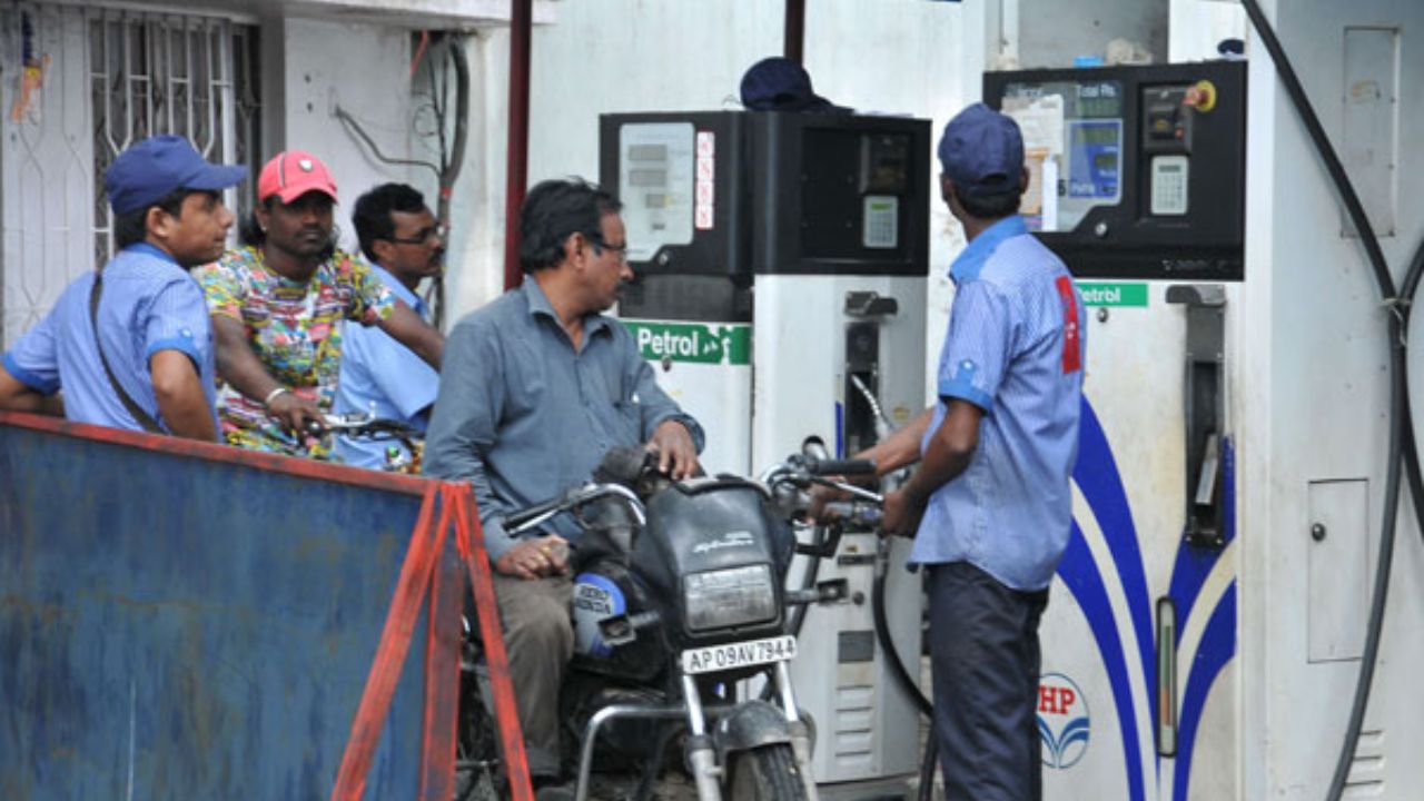 Fuel Rates Today On August 16: Check the Latest Peteol and Diesel Price in Your City