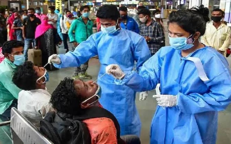 1,72,433 new cases in the last 24 hours,1008 people died