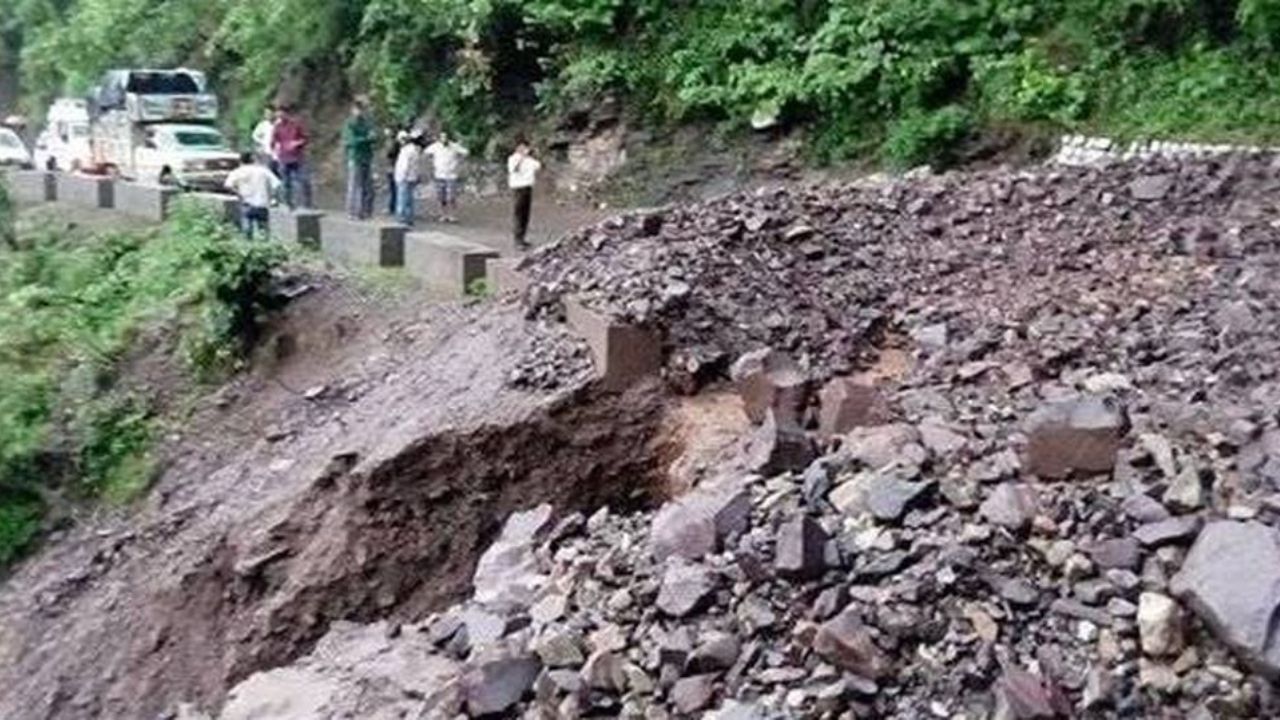 landslide Hits Shri Mata Vaishno Devi Track at Ban Ganga in Jammu and Kashmir