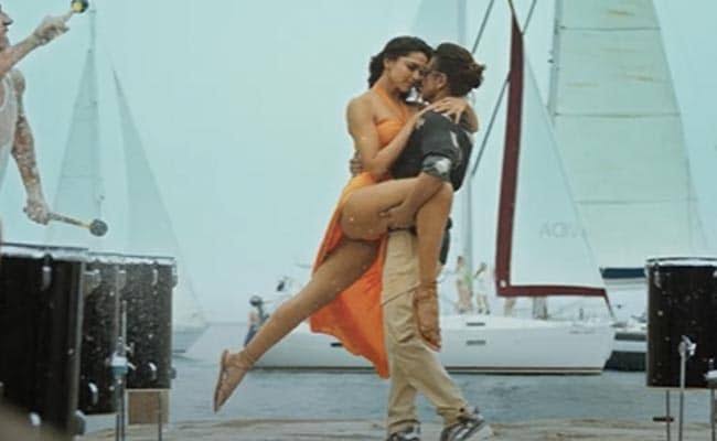 Despite the controversy, Deepika Padukone's 'Besharam Rang' became the most favorite song