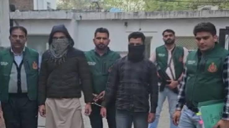Delhi Police arrested two terrorists from near Red Fort, accused were trying to go to Pakistan
