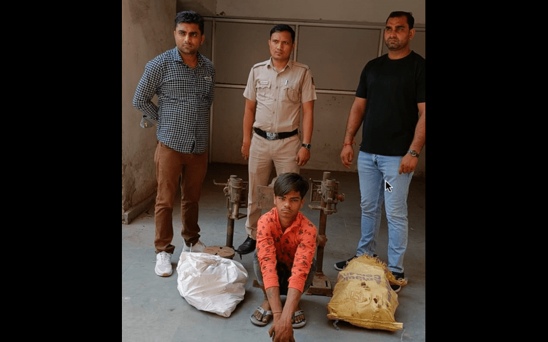 North East Team of Gokulpuri Police arrests Burglar, recovers all stone articles within 7 hours