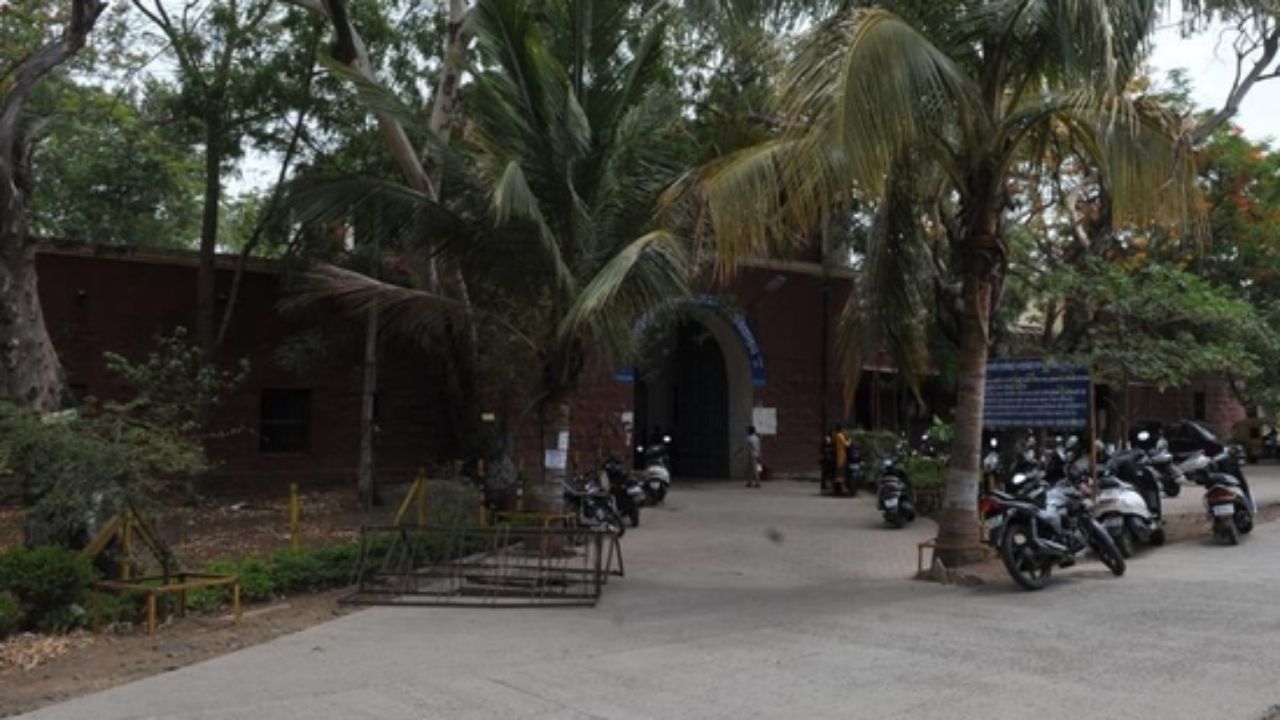 MP: 150 College Staff Held ‘Hostage’ Over Holi Event Rejection in Indore; 4 Students Expelled