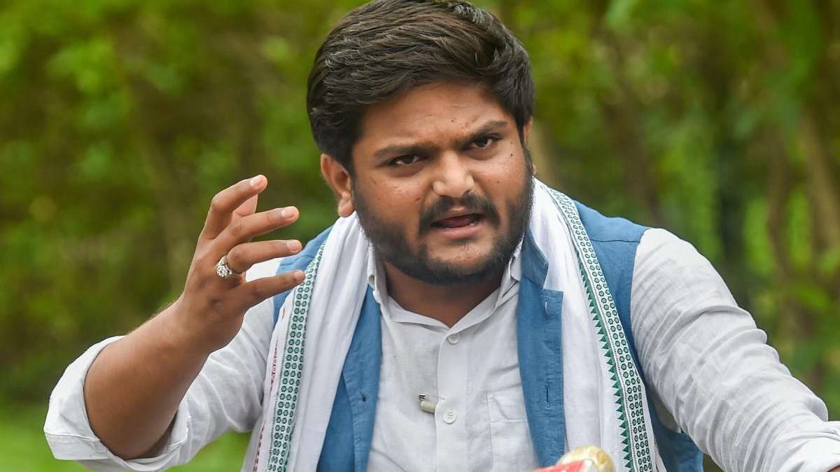 Hardik Patel filled the form from Viramgaon, Gujarat, along with many big leaders of BJP were present.
