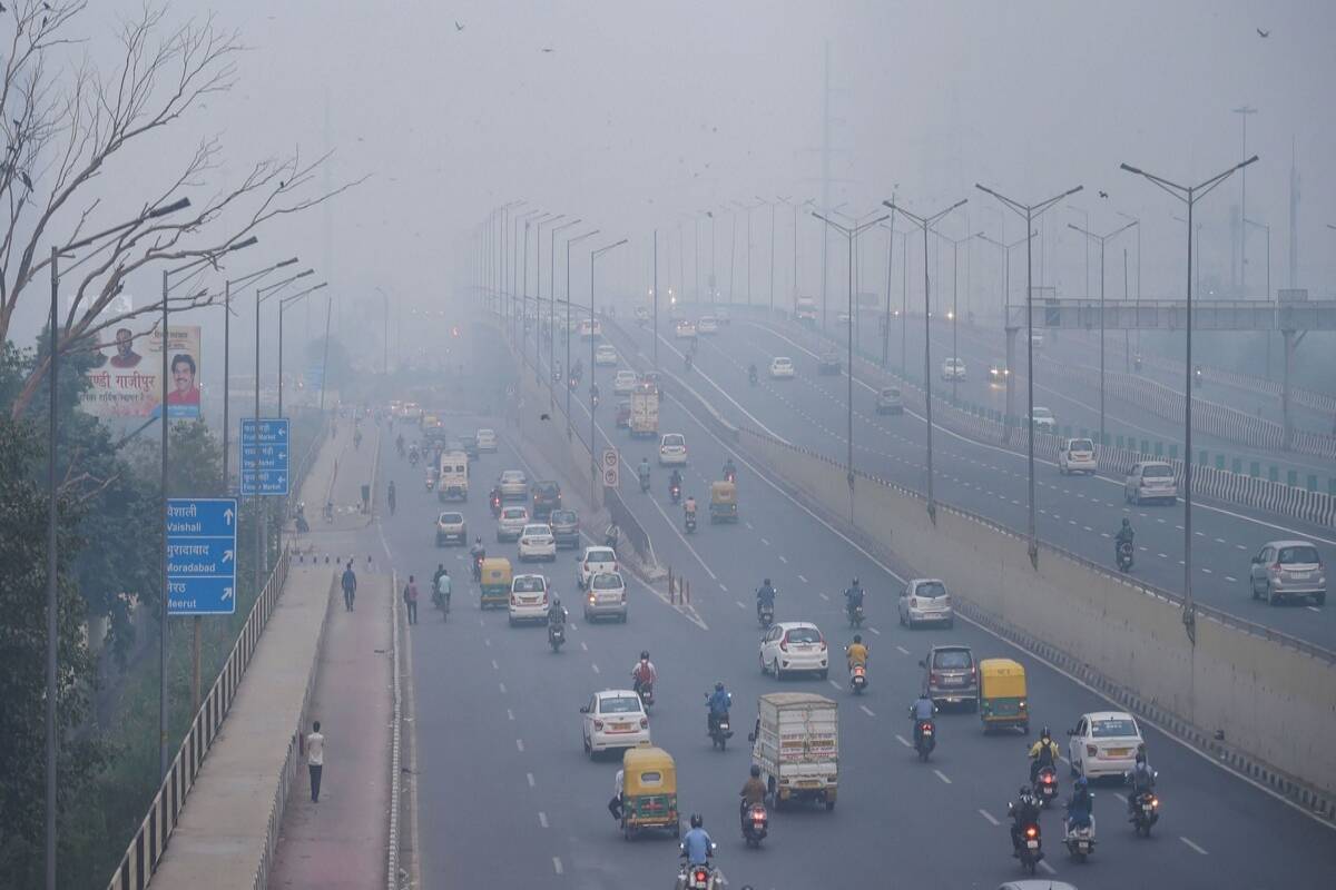 Delhi air pollution: Air quality improves slightly, however still is at 'very poor' class