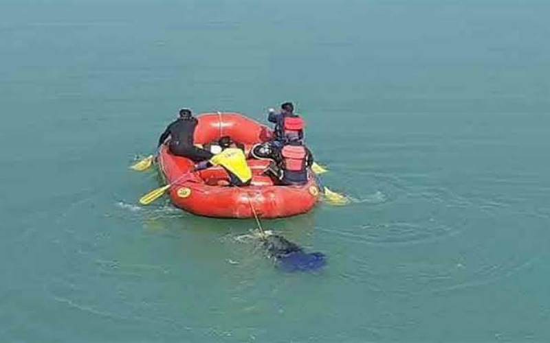 Three Delhi tourists drowned in Ganga , one died; Rescue operation running by water police and SDRF