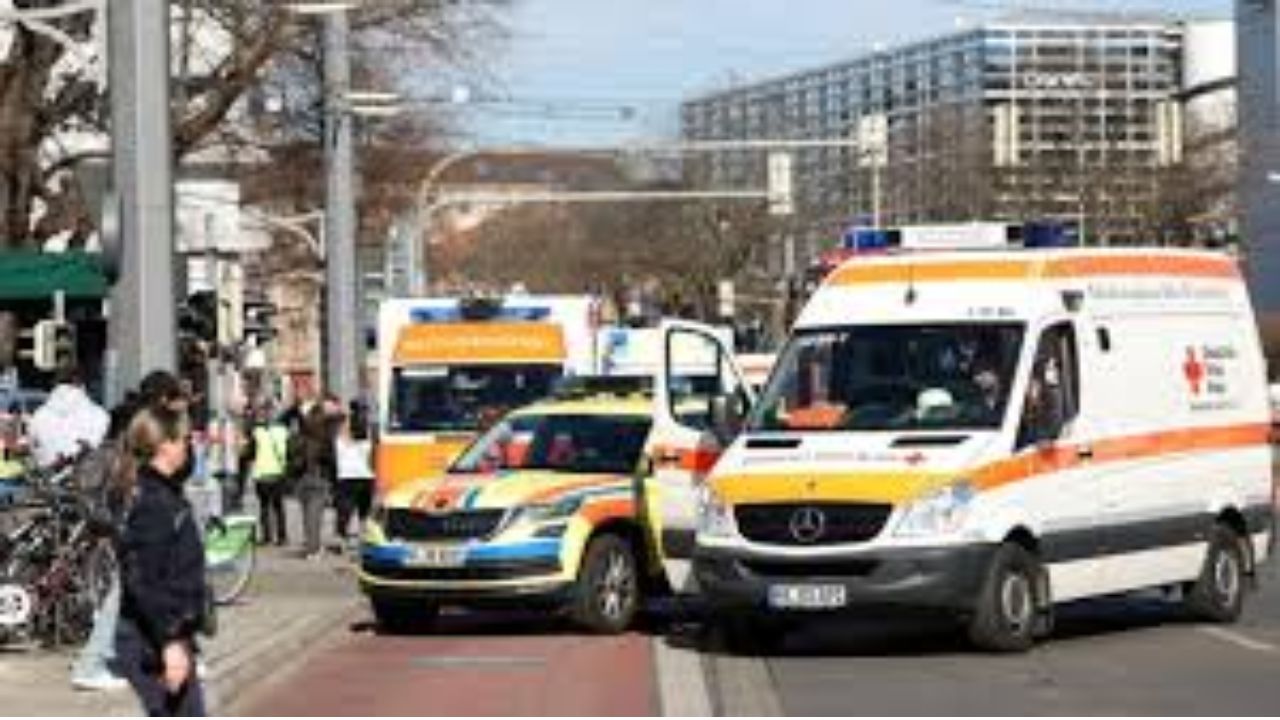 SUV Rams into Carnival Crowd in Mannheim, Germany: 1 Killed, Several Injured