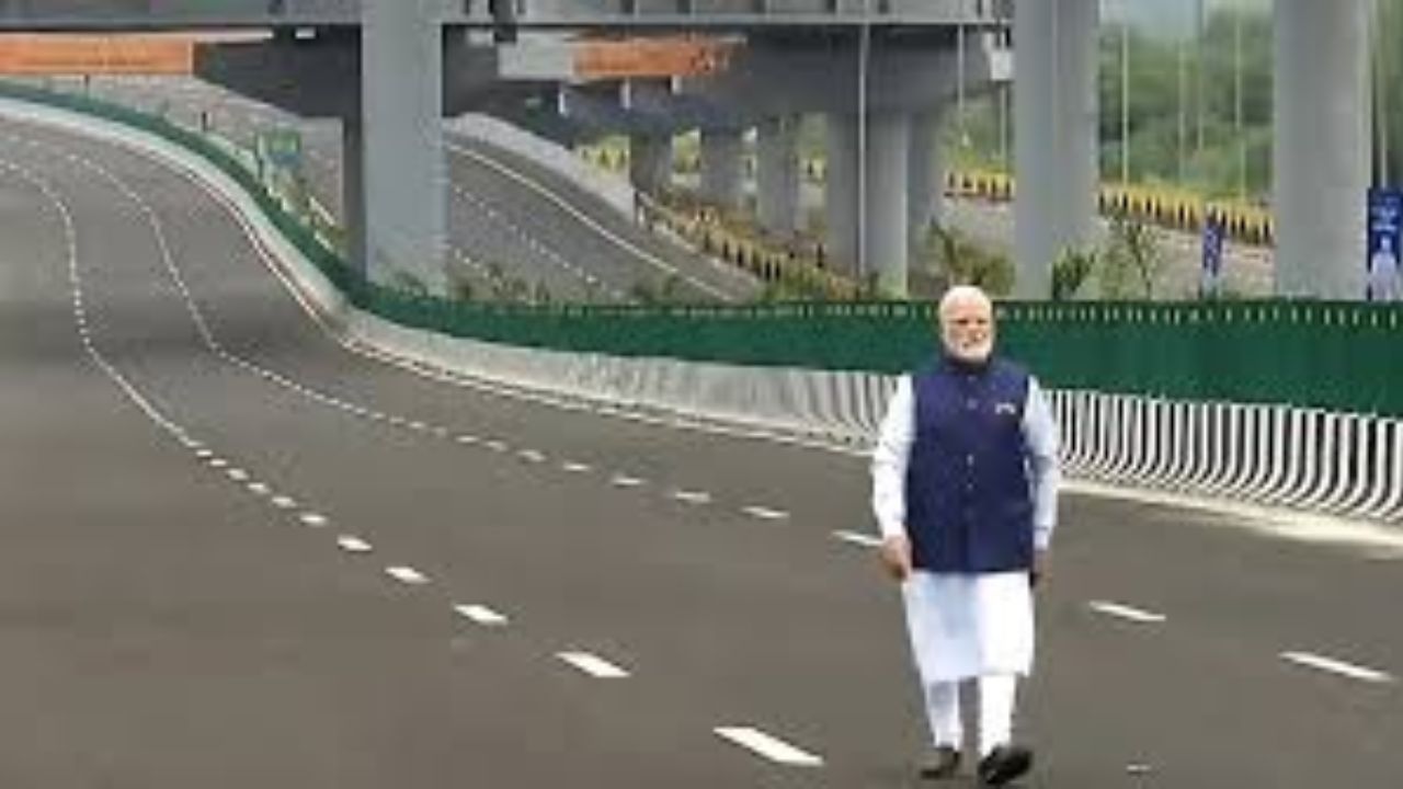 PM Modi Inaugurates Two New Highways in Delhi to Boost Connectivity