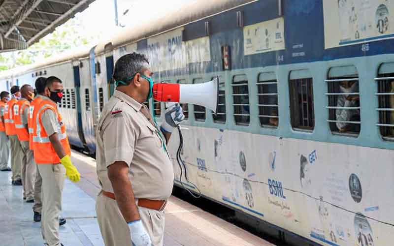 Train making way to Delhi suspected of having bombs installed, triggers investigation