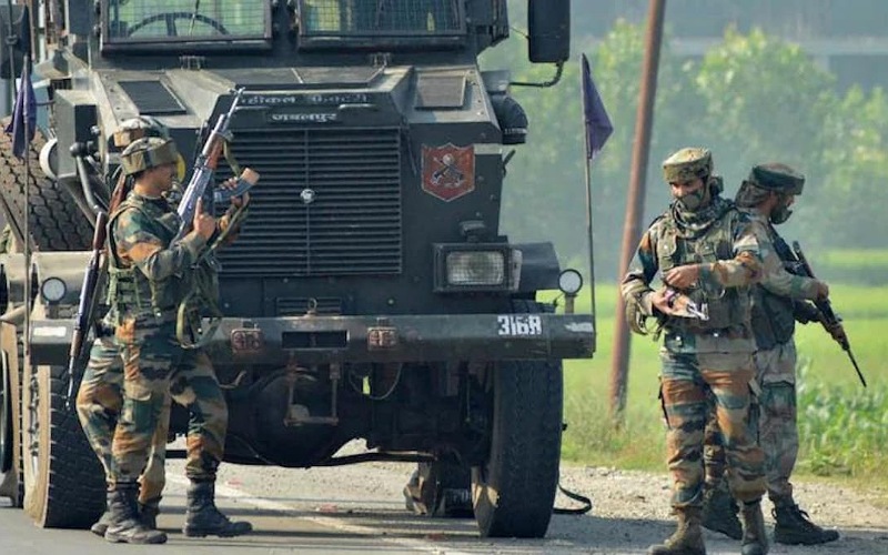 Jammu and Kashmir News : Security forces kill a terrorist in Anantnag's Duru