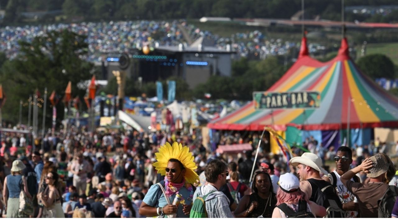 Hip-Hop Trio Kneecap to Perform at Glastonbury Despite Ban Calls