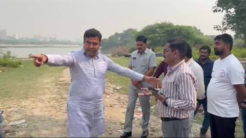 Complaint filed against BJP MP Parvesh Verma for misbehaving with Delhi Jalboard officer
