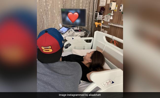 Newly Wed Alia Bhatt and Ranbir Kapoor all set to welcome their Baby after Bhatt announces Pregnancy